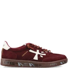 Замшевые кроссовки