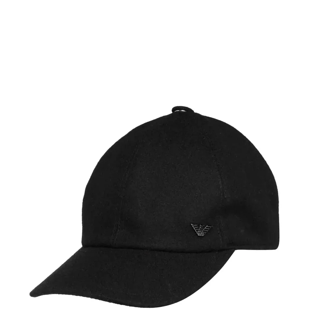 Бейсболка с логотипом