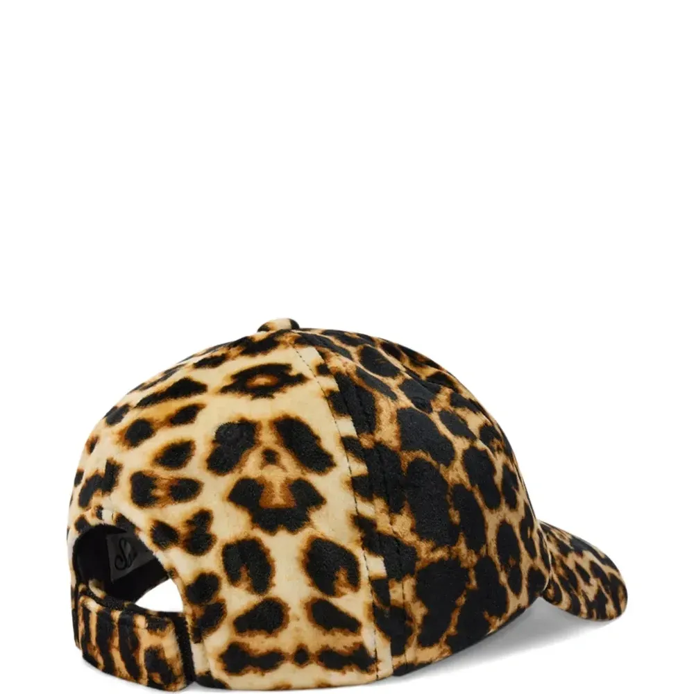 Бейсболка с вышитым логотипом и леопардовым принтом