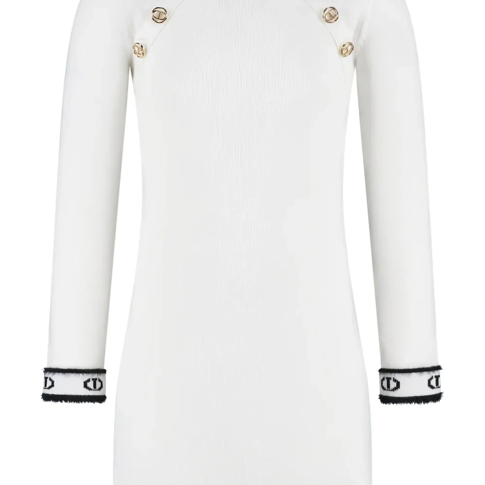 Мини-платье с отделкой пуговицами