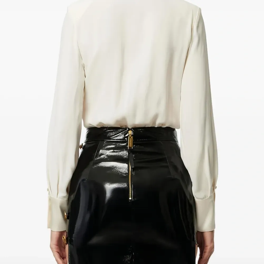 Атласное боди с перекрестным вырезом