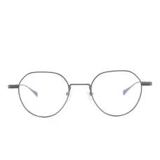 Очки в круглой оправе