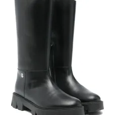 Ботинки на массивной подошве Ботинки на массивной подошве