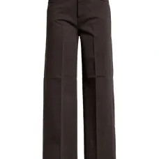 Джинсы с заутюженными стрелками