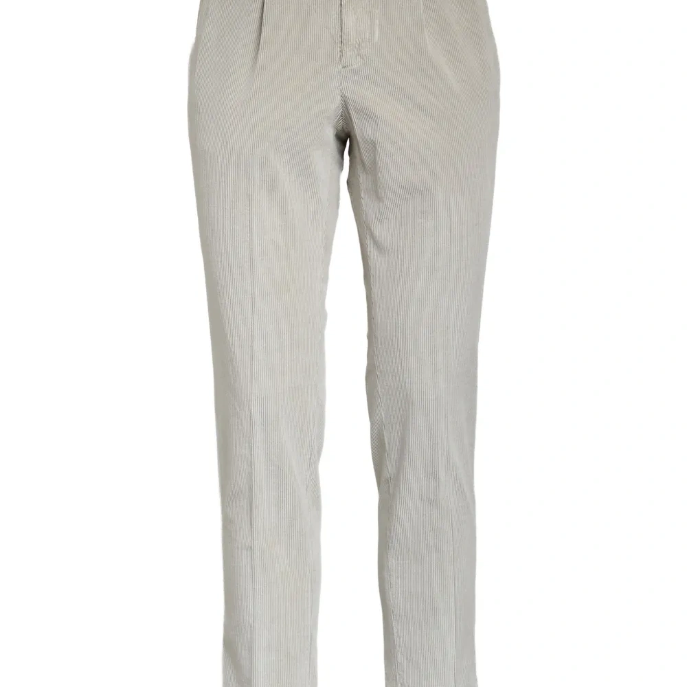 Вельветовые брюки со складками