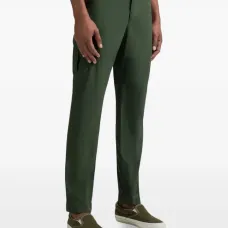 Брюки с накладными карманами