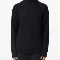 Свитер с воротником-стойкой