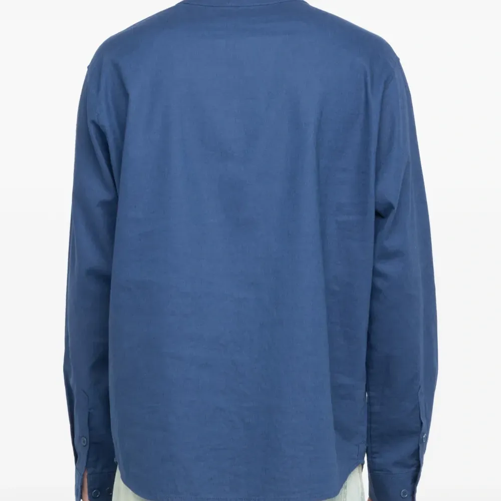 Футболка на пуговицах