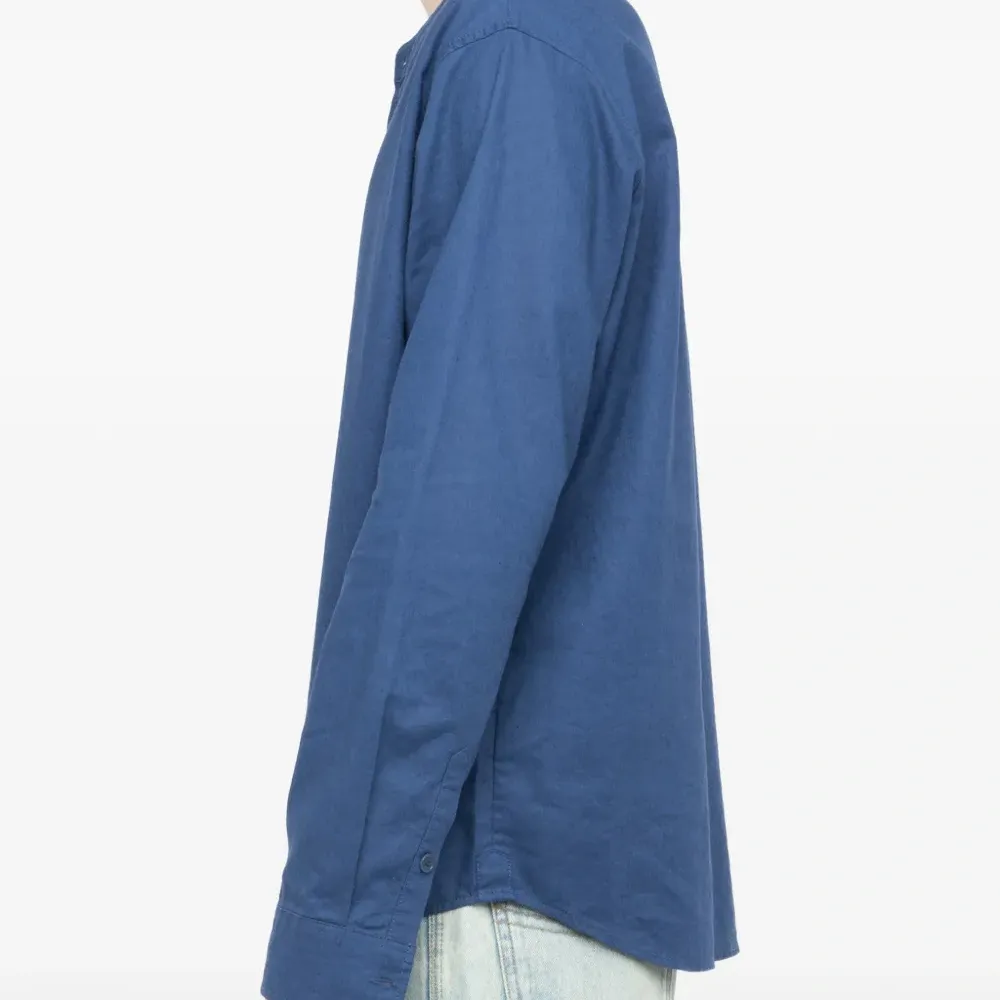 Футболка на пуговицах