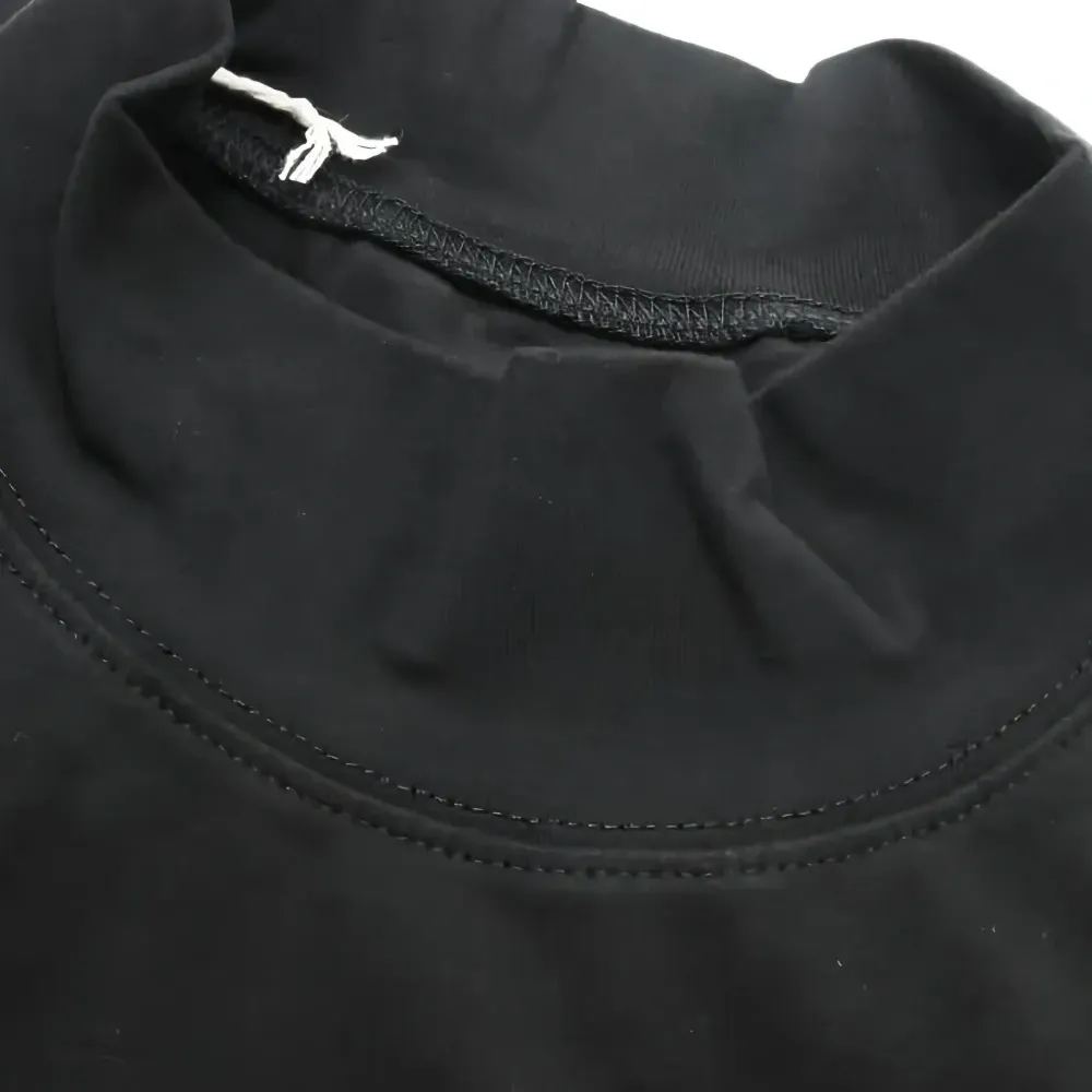 Топ с высоким воротником