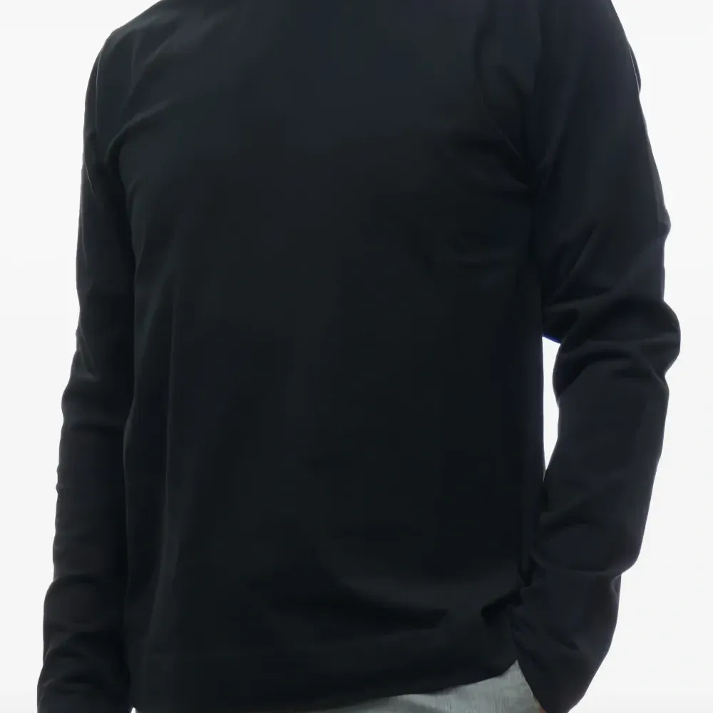 Топ с высоким воротником