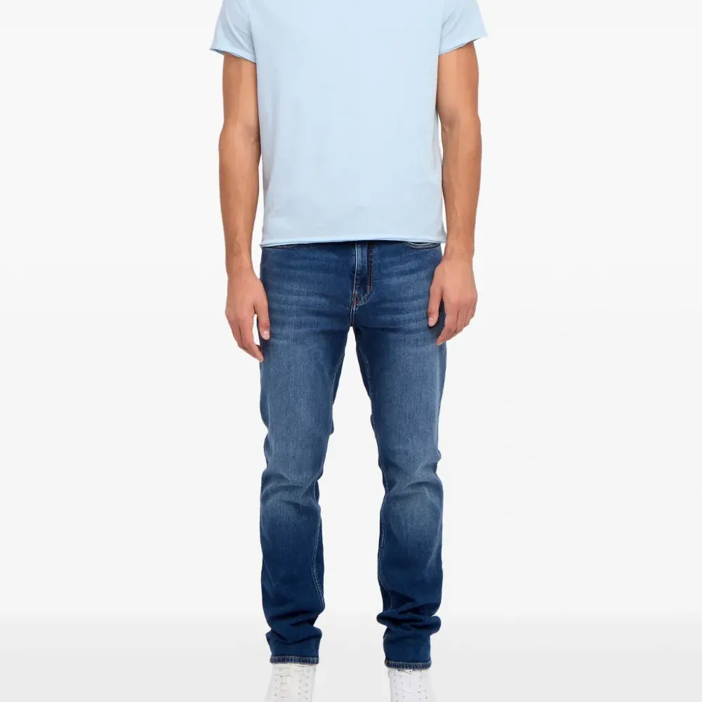 Футболка хенли Monsatir