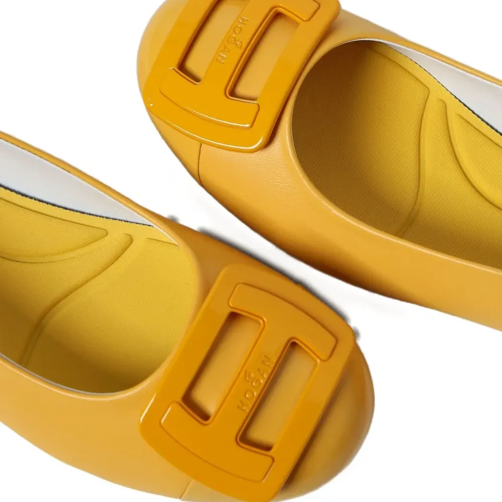 Балетки с логотипом Балетки с логотипом