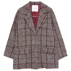 Пиджак в клетку на одной пуговице