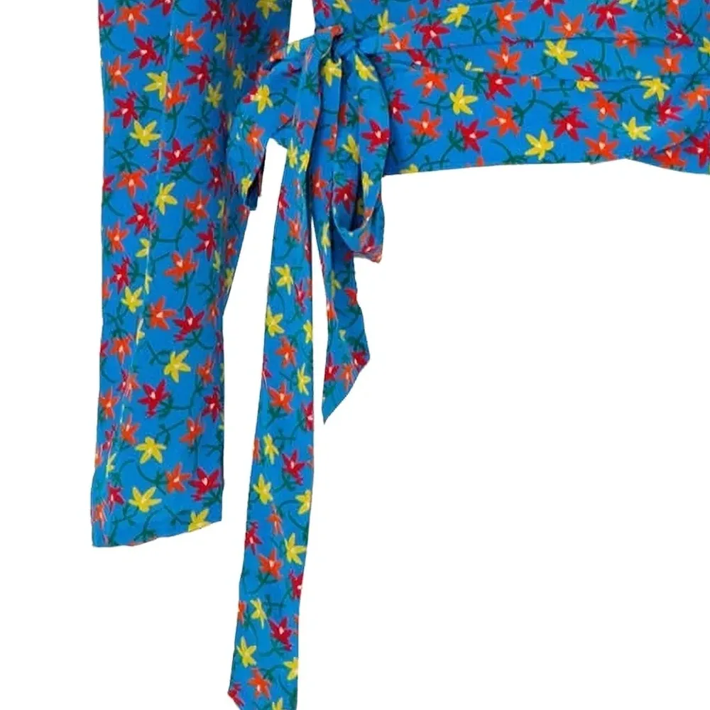 Блузка Odalys с объемными рукавами и цветочным принтом