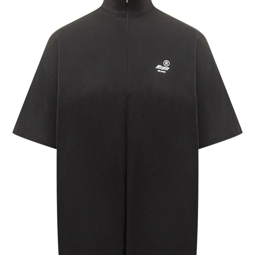 Футболка с молнией до половины