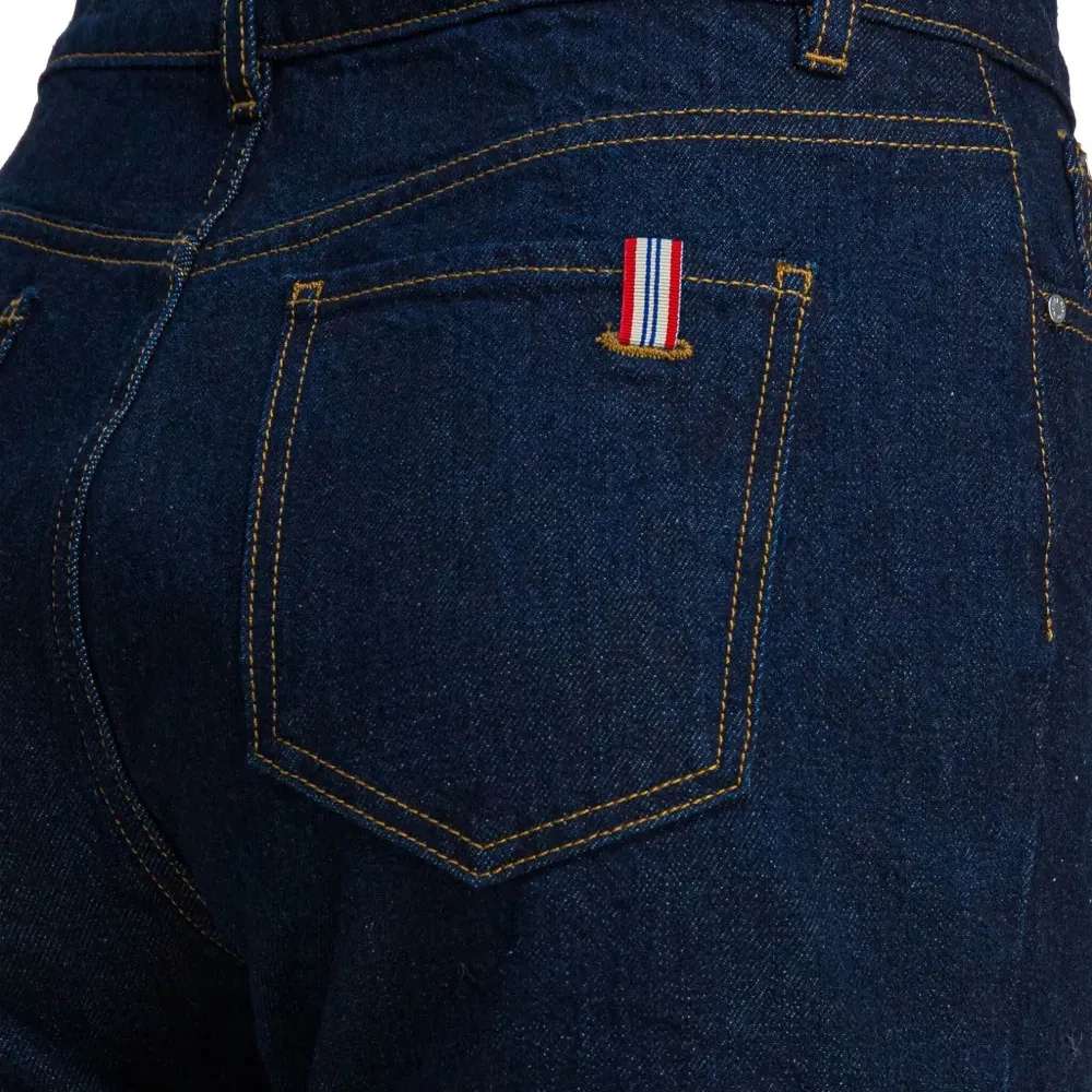 Джинсы с пятью карманами