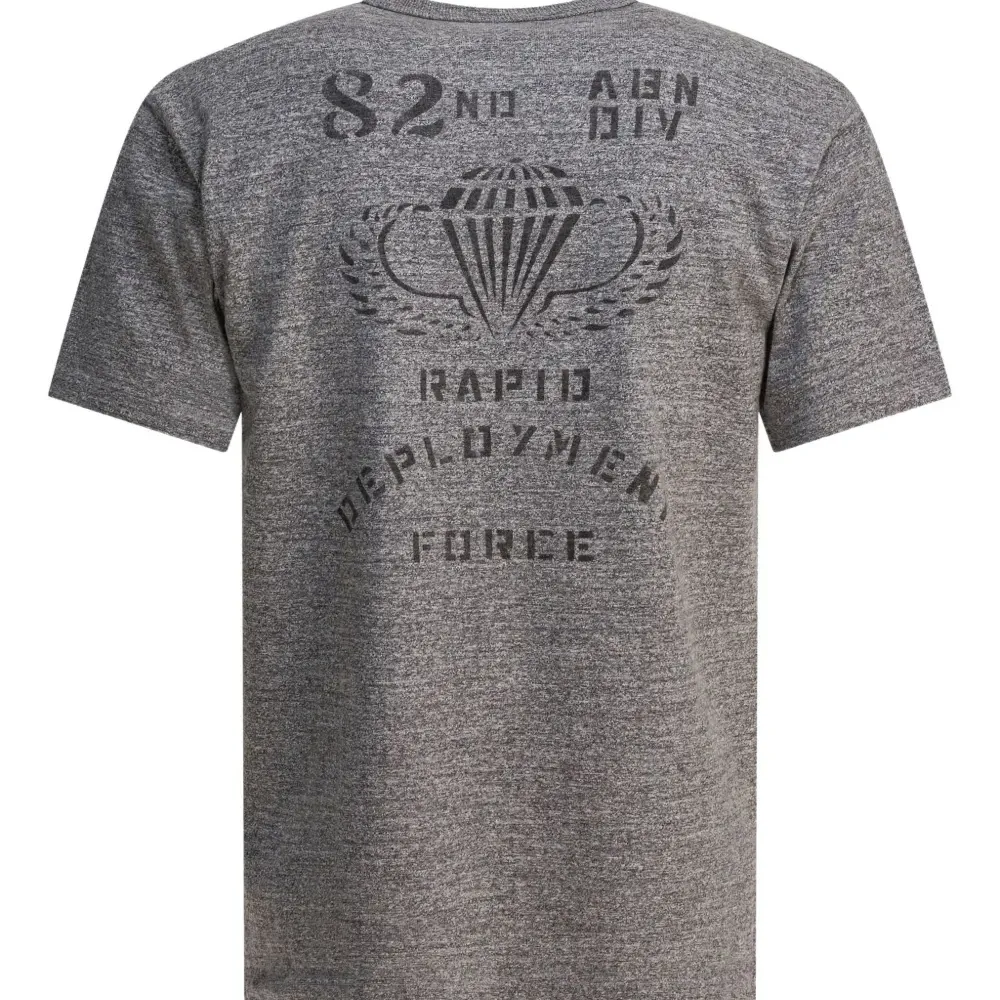 Футболка с принтом и круглым вырезом