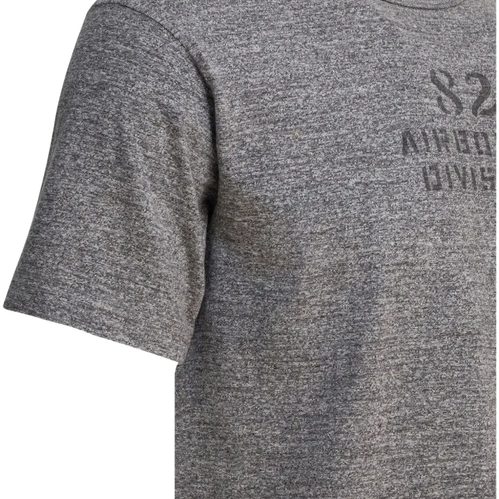 Футболка с принтом и круглым вырезом