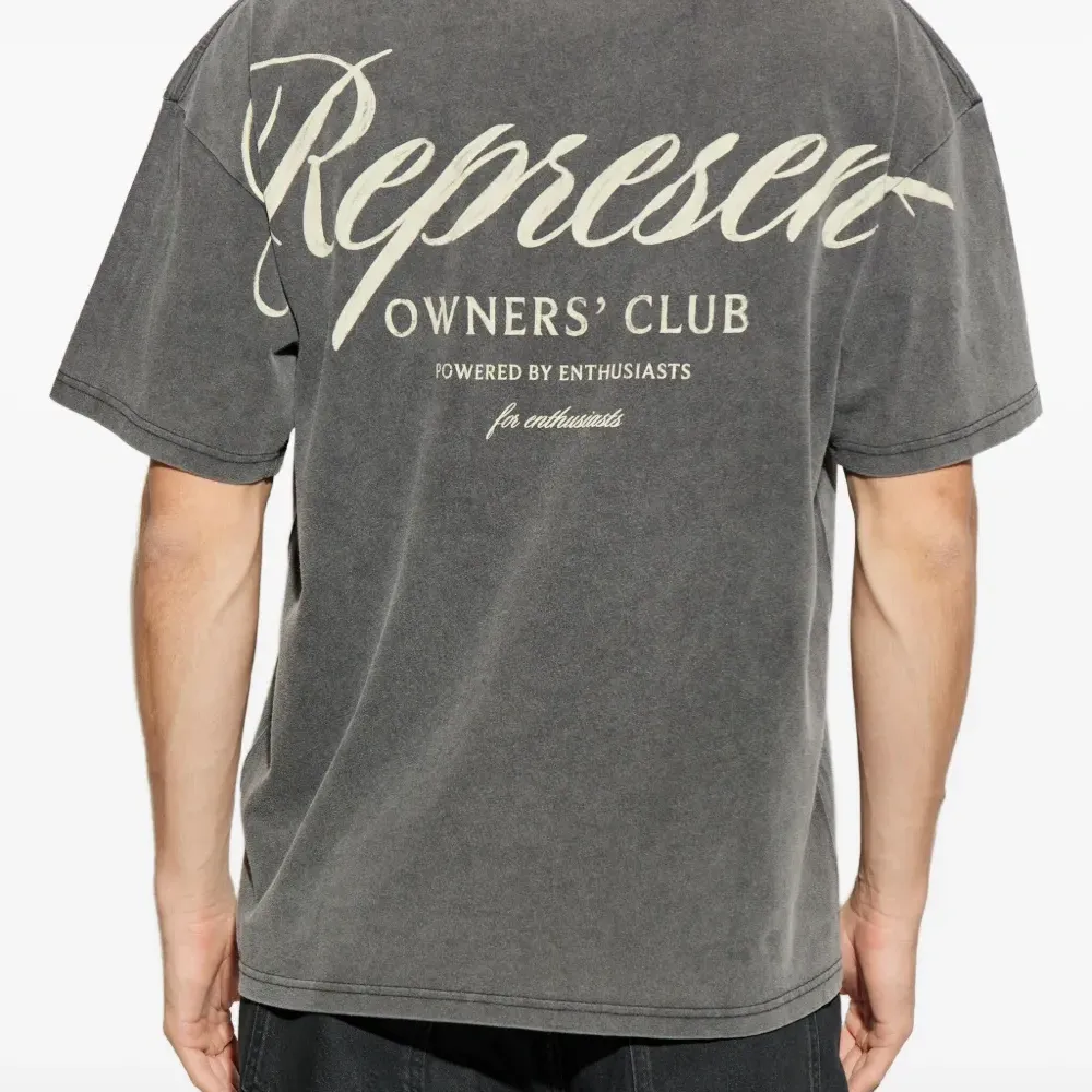 Футболка с короткими рукавами и принтом-логотипом Футболка с короткими рукавами и принтом-логотипом