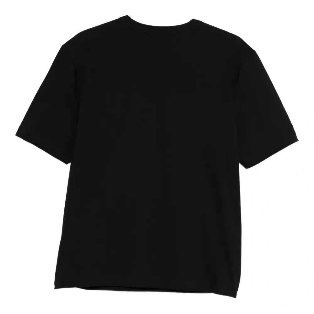 Футболка в полоску с размытым эффектом Футболка в полоску с размытым эффектом