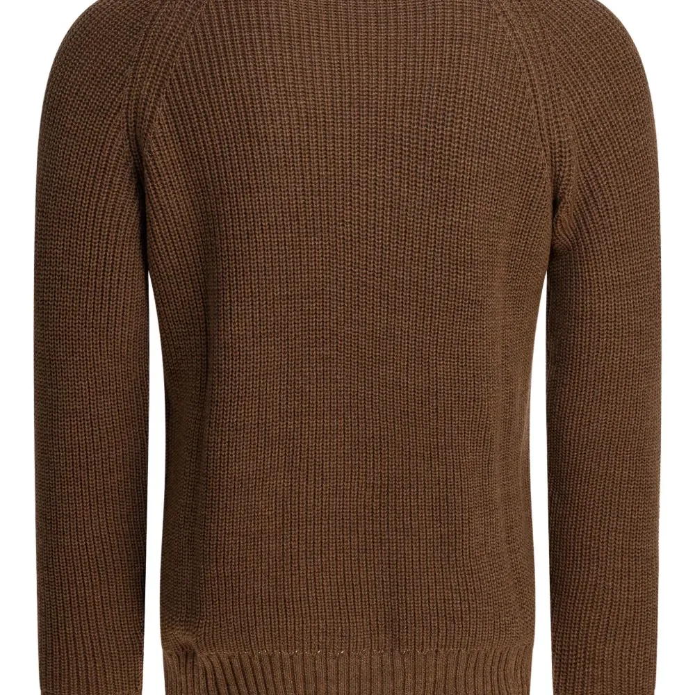 Джемпер с ребристой структурой и круглым вырезом