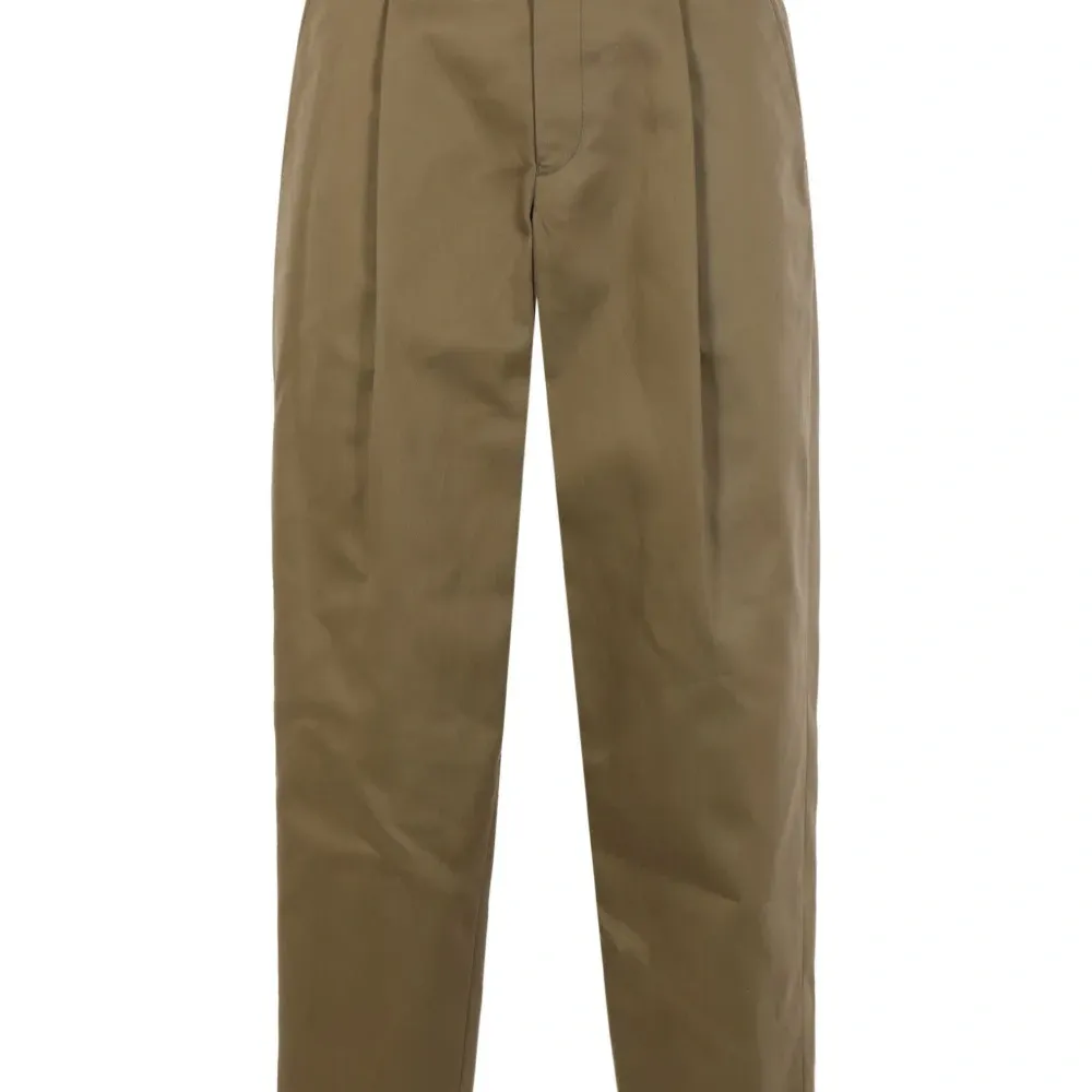 Брюки прямого кроя со складками