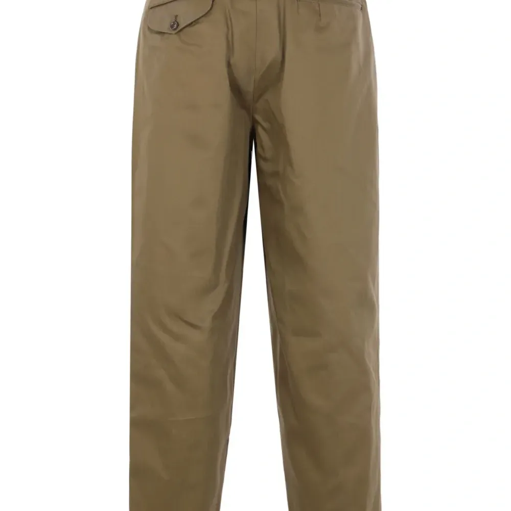 Брюки прямого кроя со складками