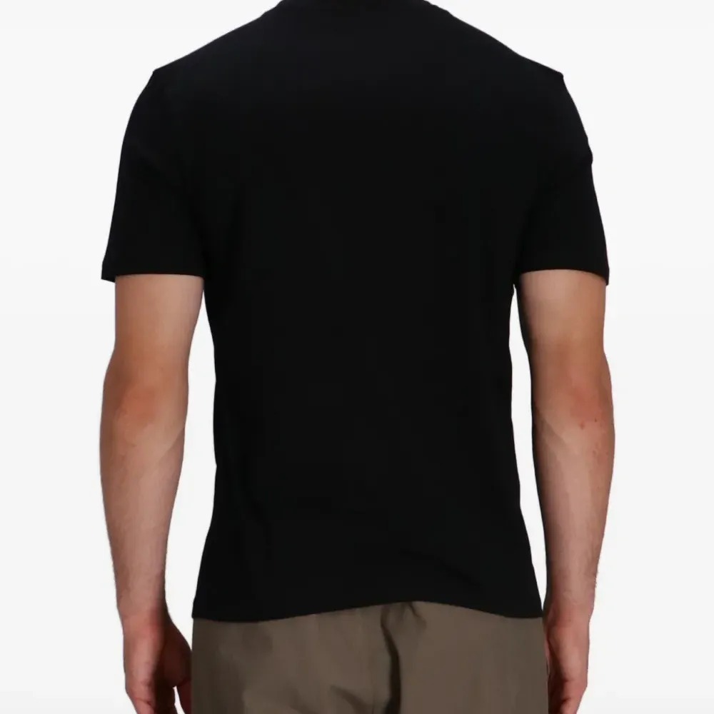 Футболка с графичным принтом