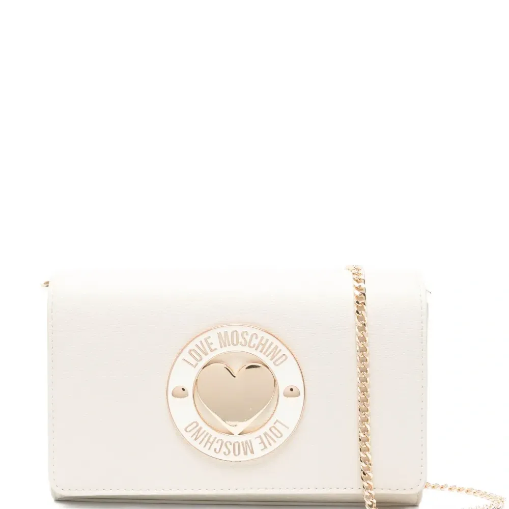 Сумка через плечо с цепочным ремешком и подвеской в форме сердца