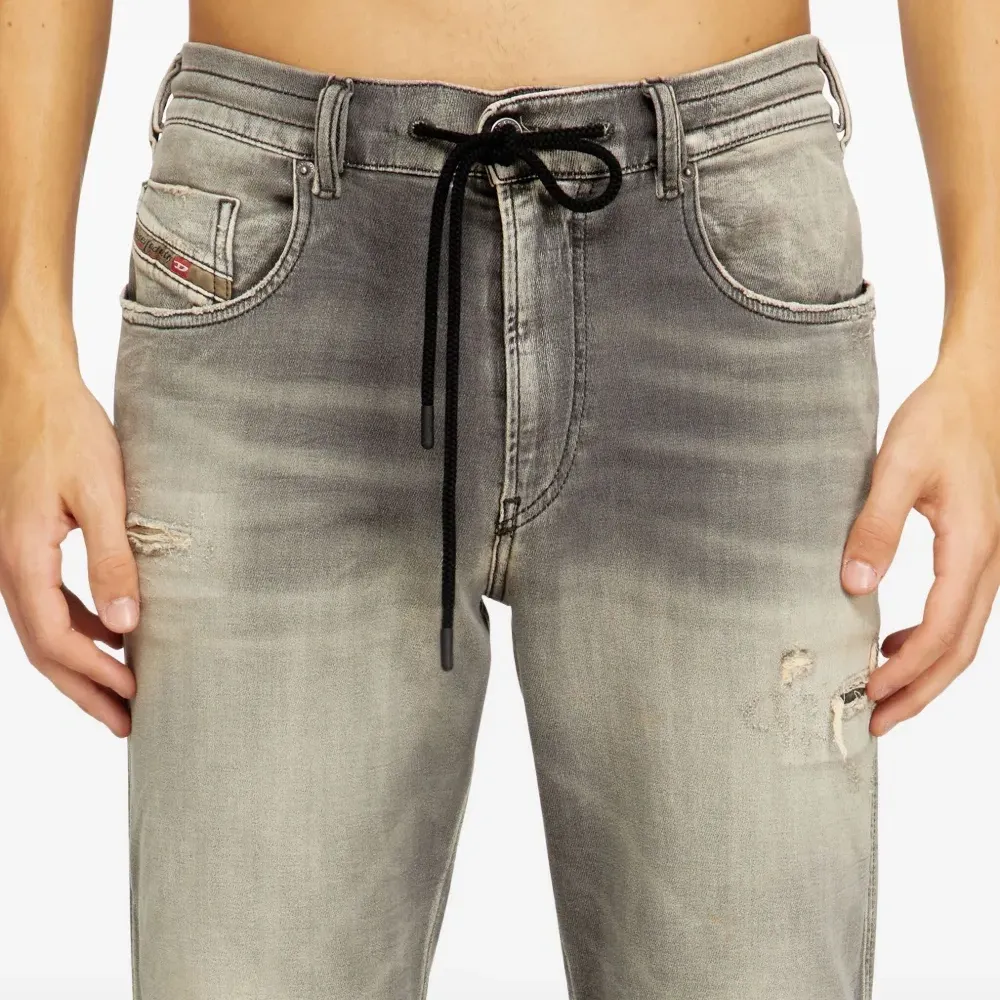 Джинсы D-Strukt