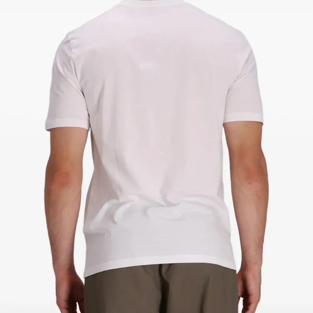 Футболка с графичным принтом