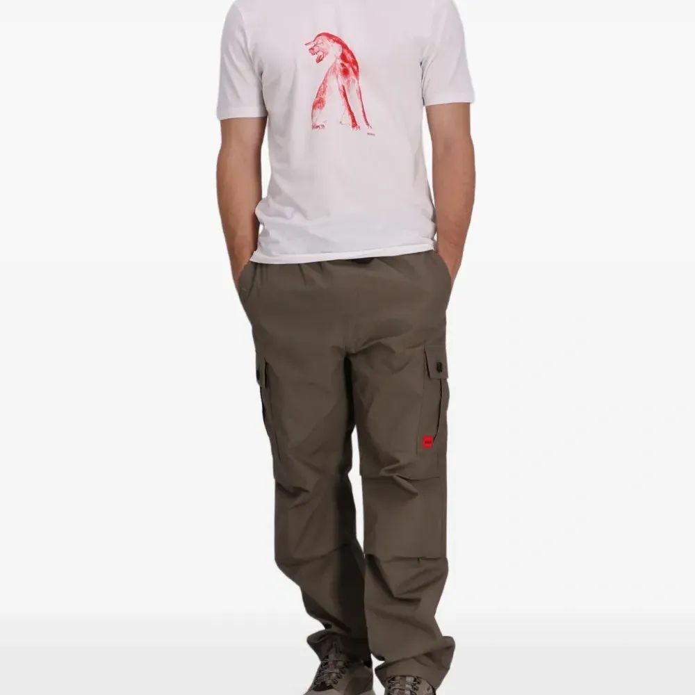 Футболка с графичным принтом