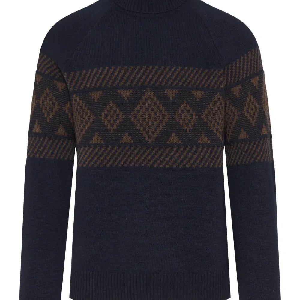 Вязаный свитер с узором и воротником-гольф