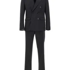 Двубортный костюм