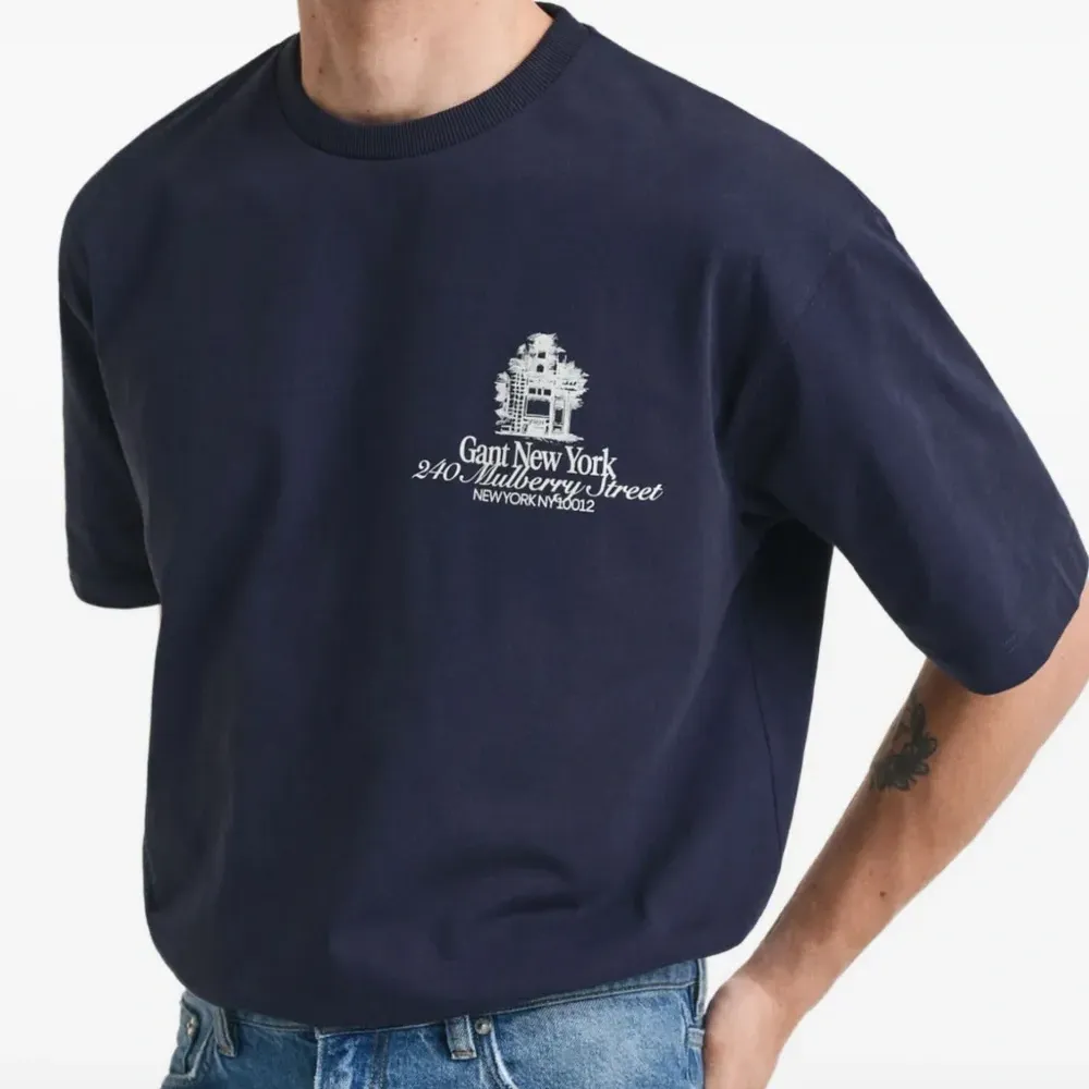 Футболка с графическим принтом