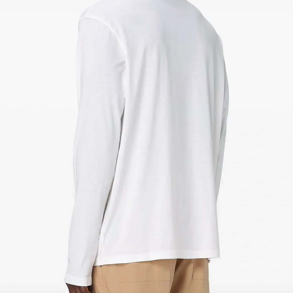 Футболка с длинными рукавами и пуговицами