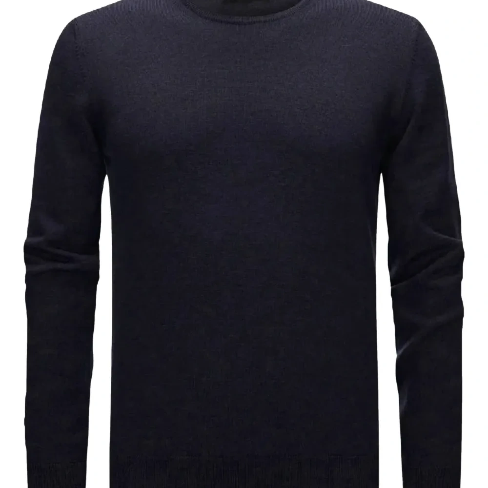 Свитер с круглым вырезом