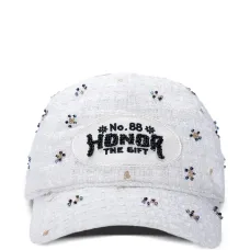 Шестипанельная кепка с бусинами