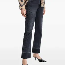 Зауженные брюки бойфренд с аппликацией Зауженные брюки бойфренд с аппликацией