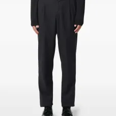 Брюки со складками Брюки со складками