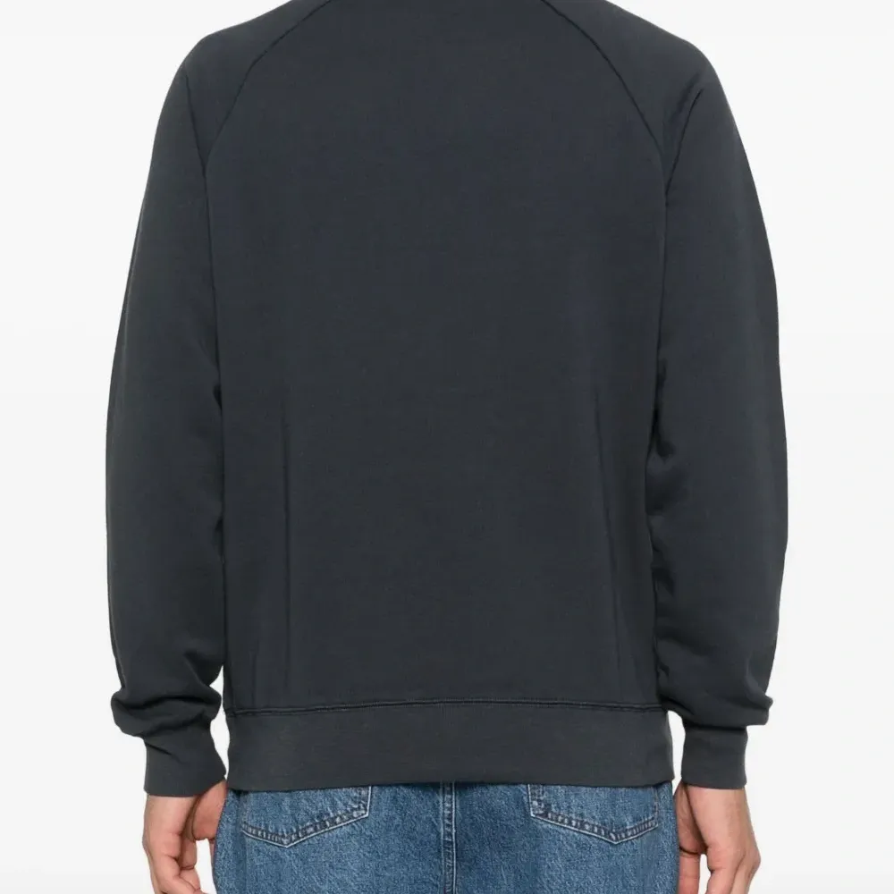 Толстовка с рукавами реглан