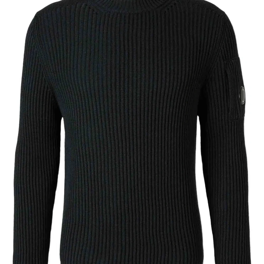 Рифленый свитер с круглым вырезом