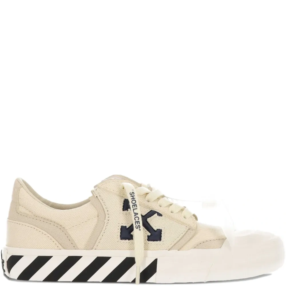 Кроссовки с мотивом стрелок