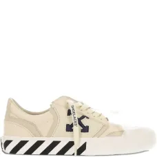 Кроссовки с мотивом стрелок