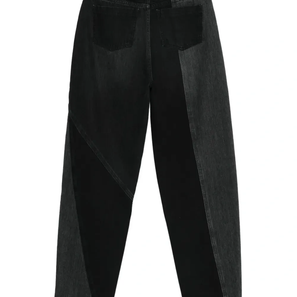 Джинсы с нашивкой-логотипом