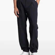 Фланелевые брюки со складками спереди Фланелевые брюки со складками спереди