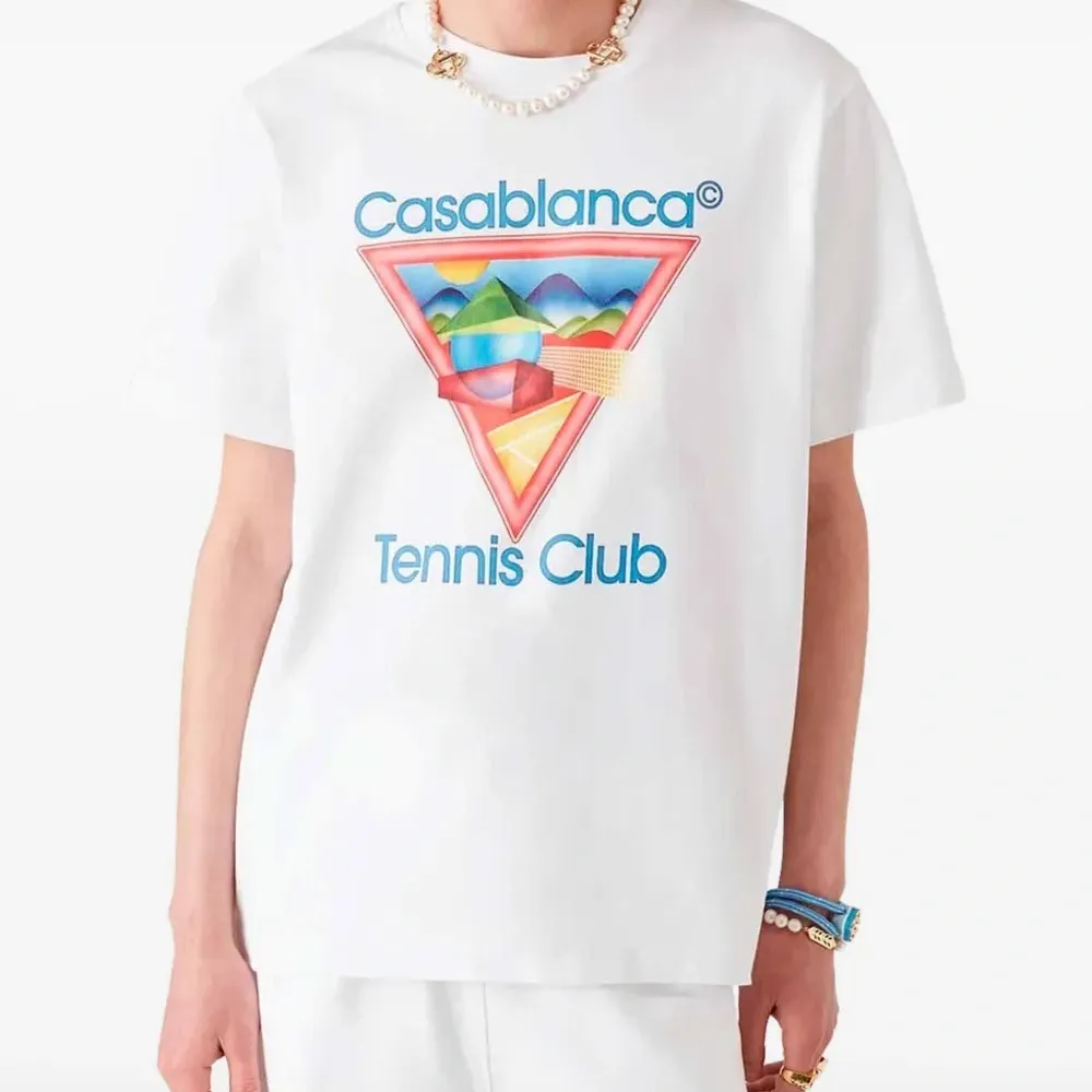 Футболка с круглым вырезом и графическим принтом