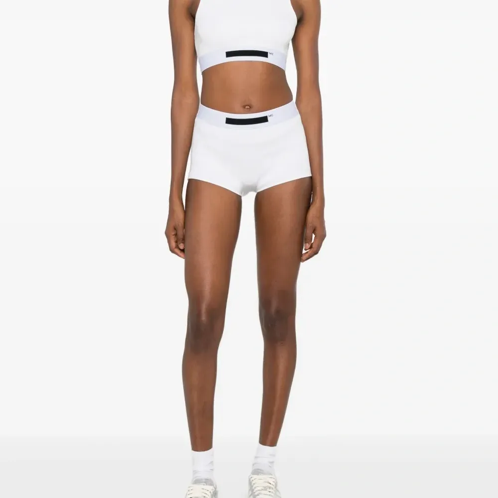 Спортивные шорты с логотипом