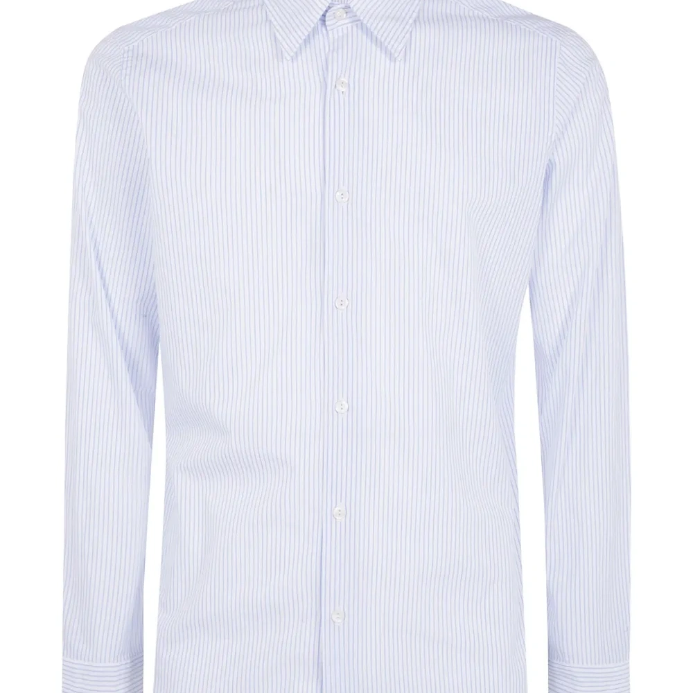 Полосатая рубашка